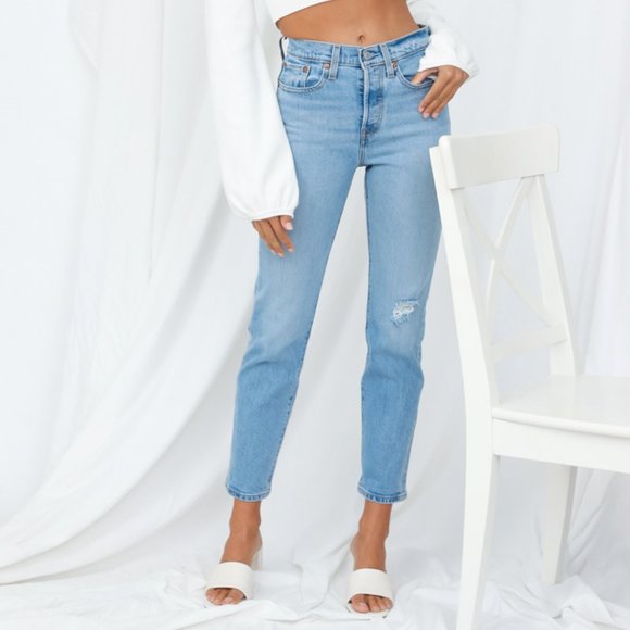 Levis Wedgie Straight Jeans Light Wash Tango Blue - Picture 3 of 16